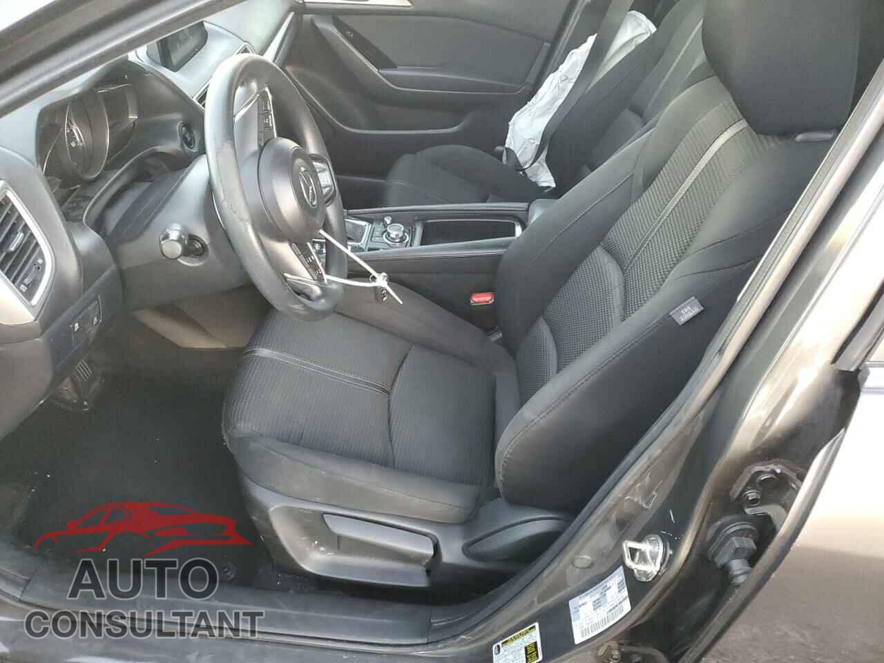 MAZDA 3 2017 - 3MZBN1U70HM109510