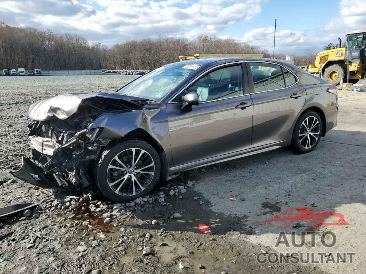 TOYOTA CAMRY 2018 - 4T1B11HK2JU612238