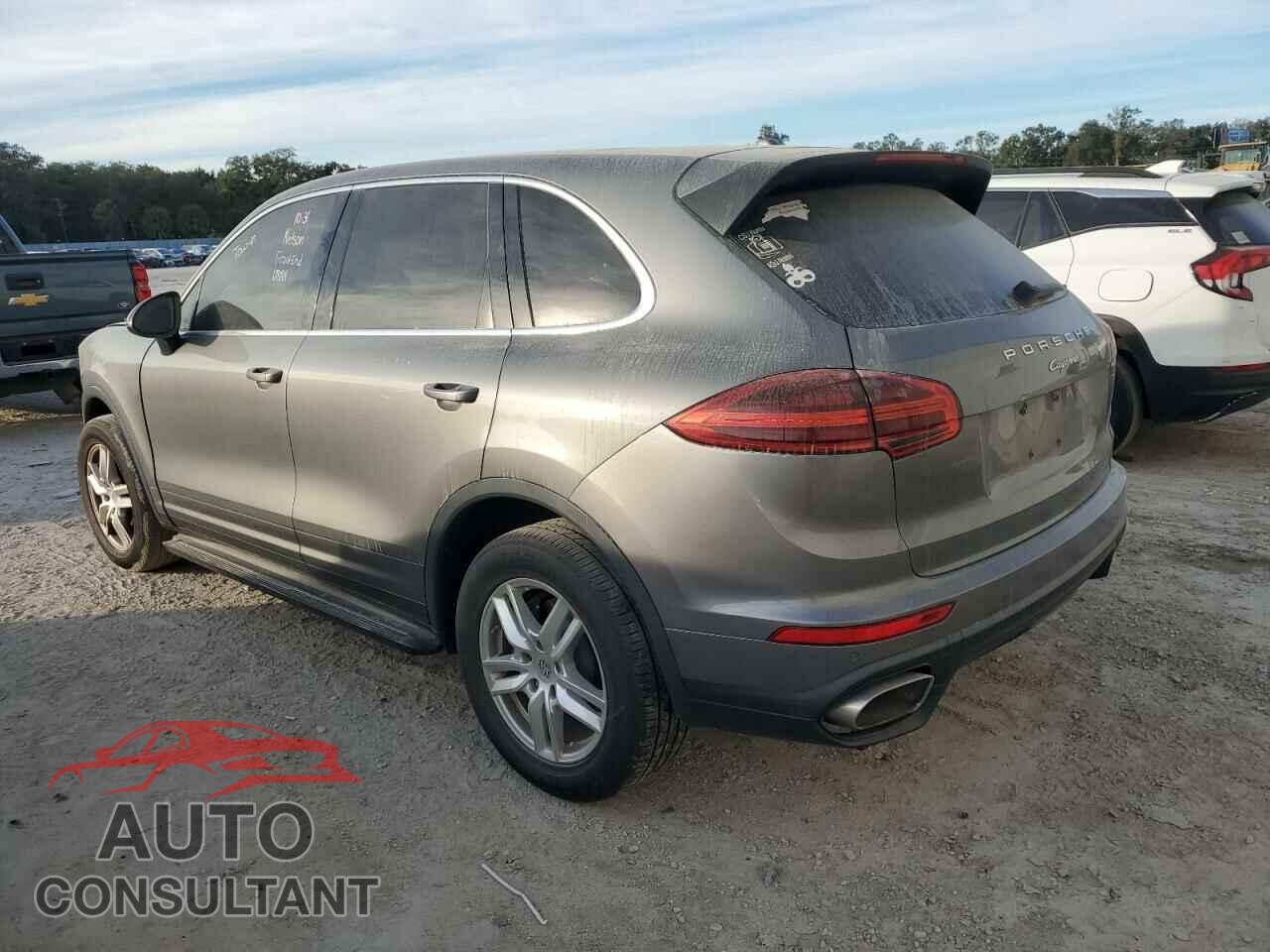 PORSCHE CAYENNE 2017 - WP1AA2A28HKA91899