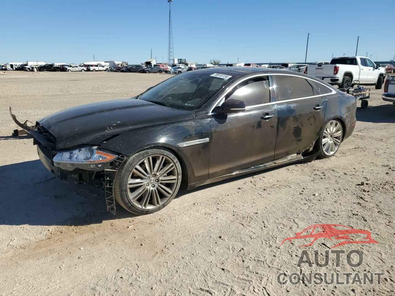 JAGUAR XJ 2013 - SAJWA2GB1DLV52364