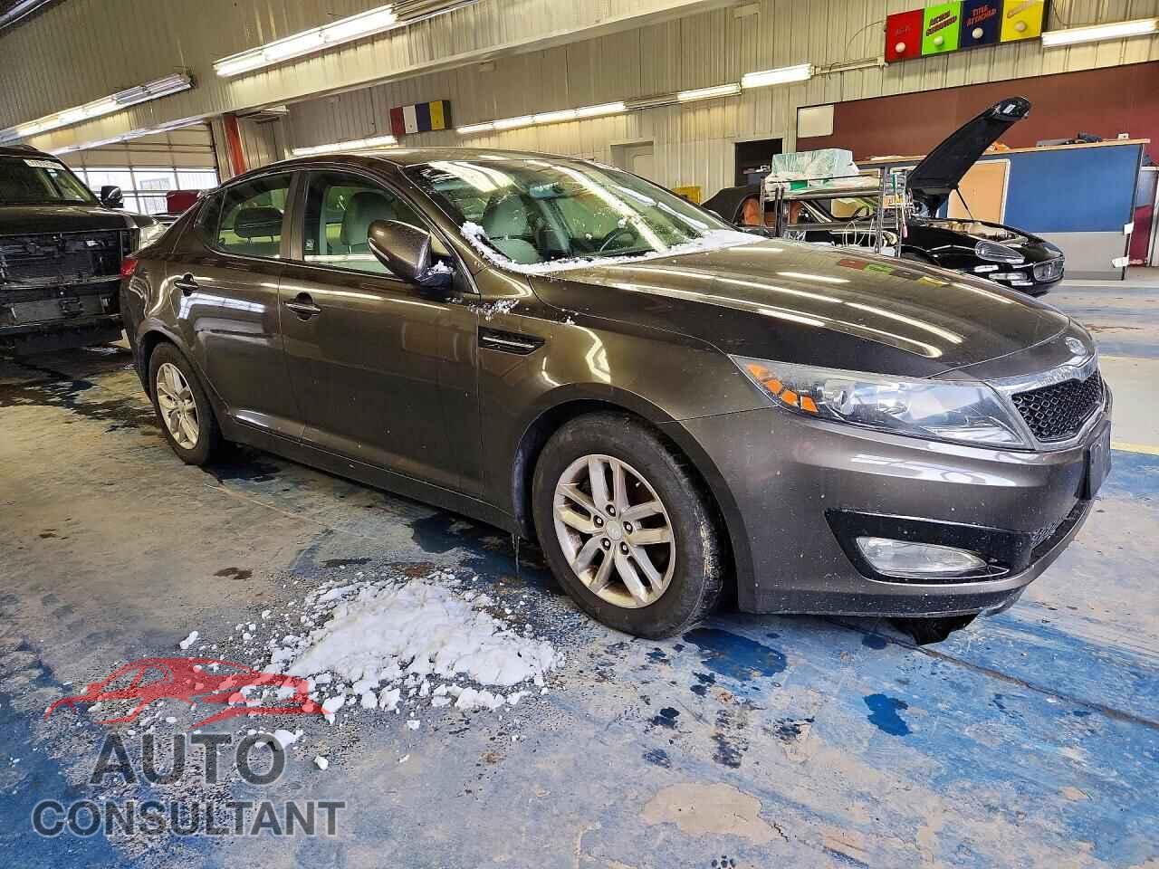 KIA OPTIMA 2012 - 5XXGM4A75CG032175