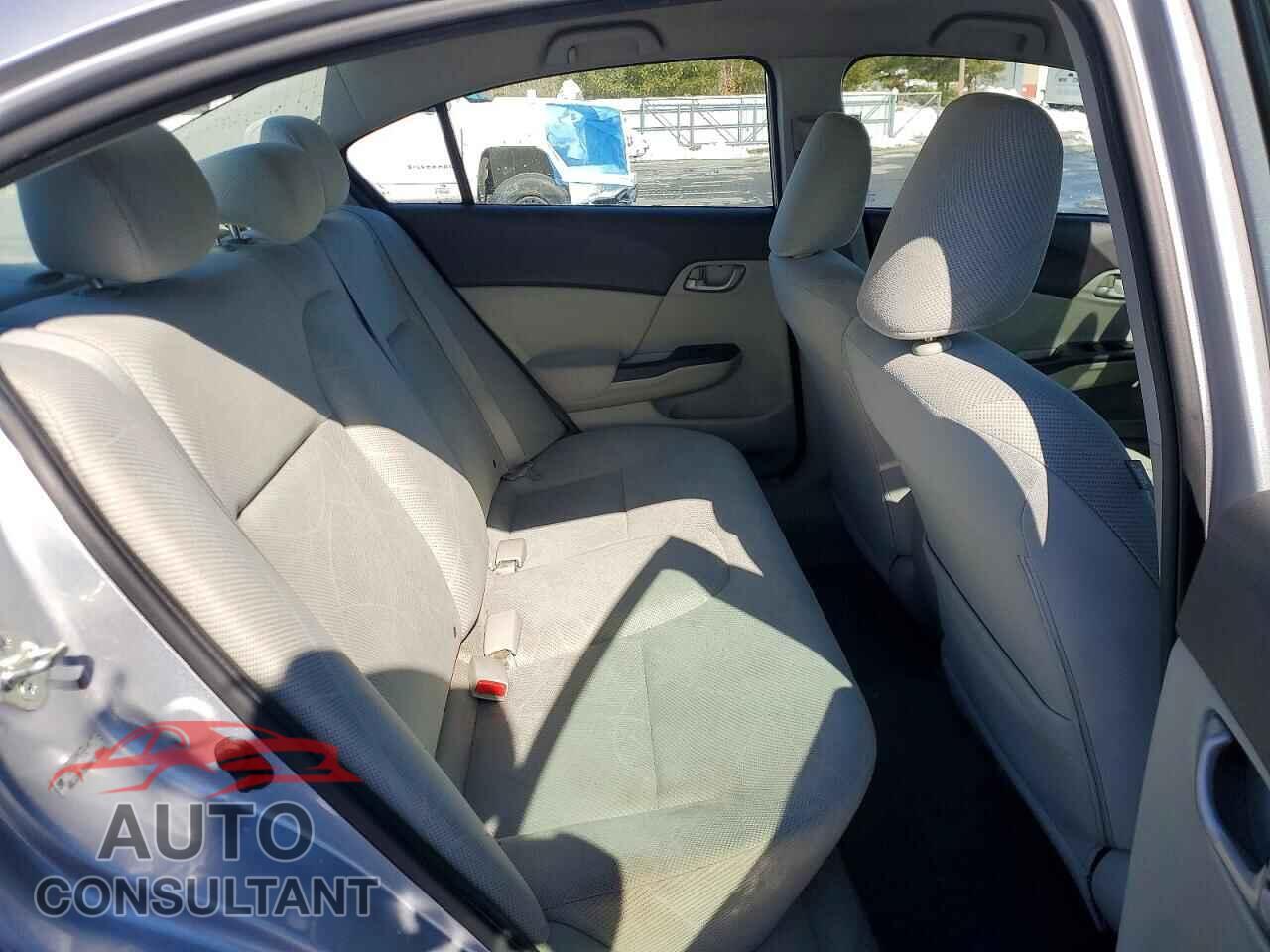 HONDA CIVIC 2012 - 2HGFB2F51CH610171