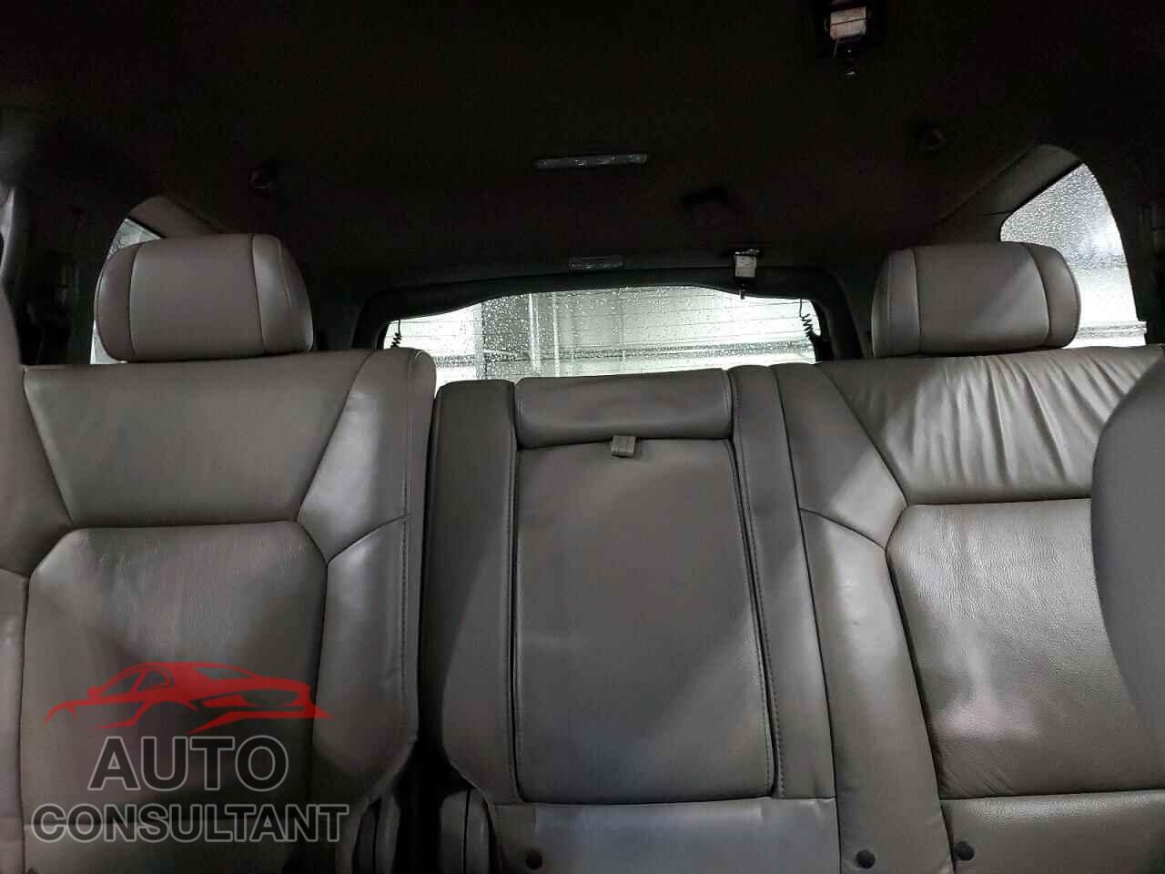HONDA PILOT 2011 - 5FNYF4H55BB100169