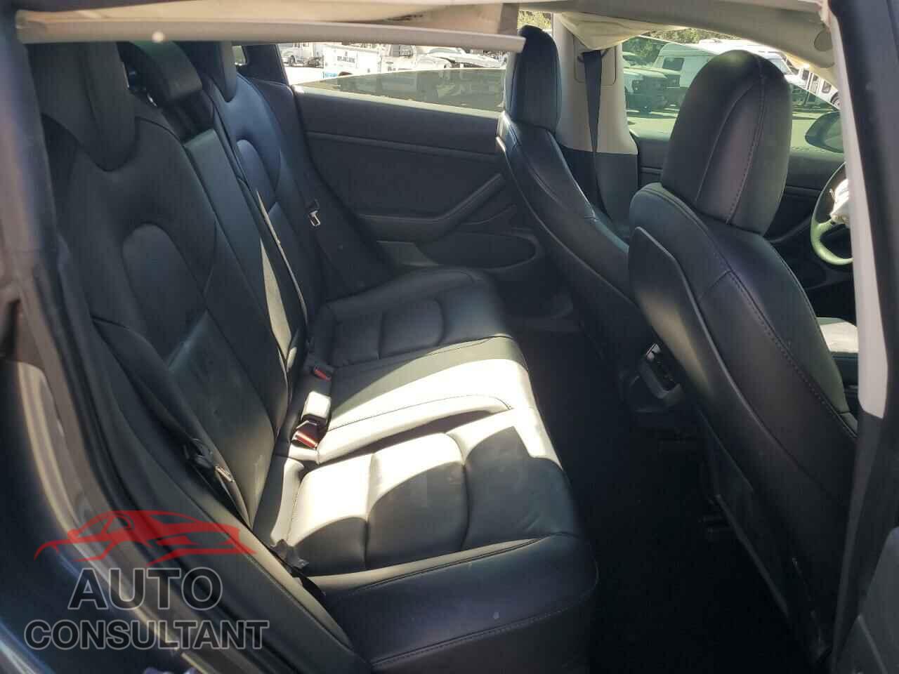 TESLA MODEL 3 2021 - 5YJ3E1EA5MF872980