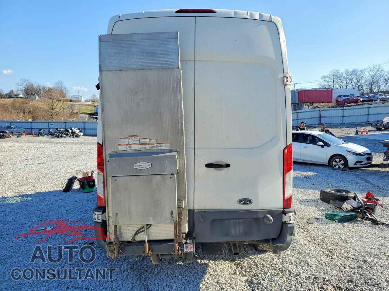 FORD TRANSIT 2017 - 1FTYR2XM9HKB03107