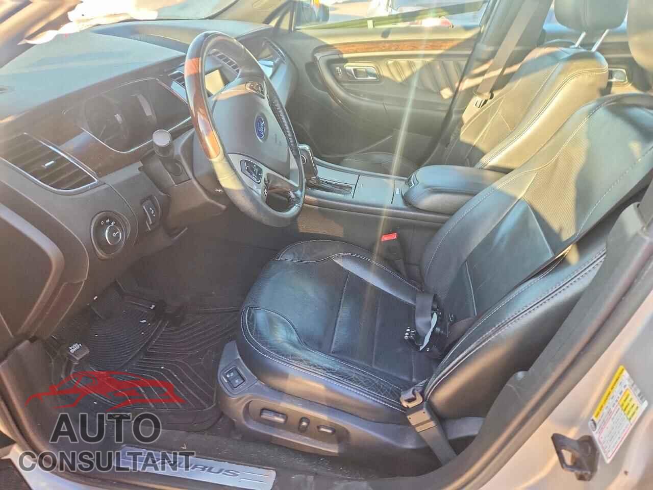 FORD TAURUS 2013 - 1FAHP2F85DG232023
