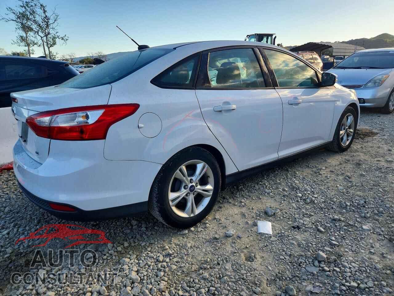 FORD FOCUS 2014 - 1FADP3F29EL199343