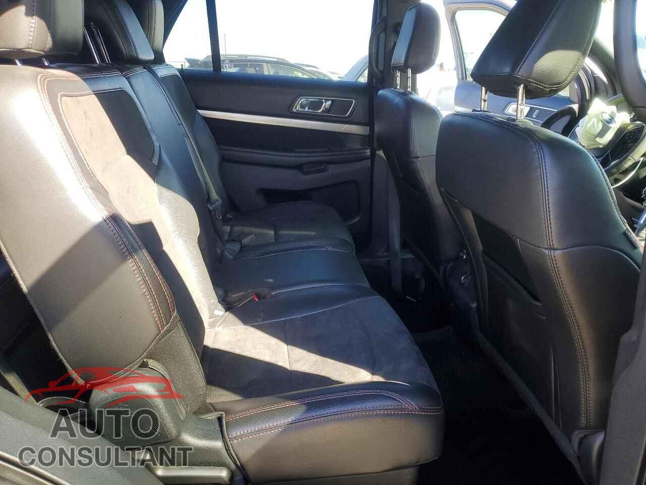 FORD EXPLORER 2018 - 1FM5K7DH5JGB18025