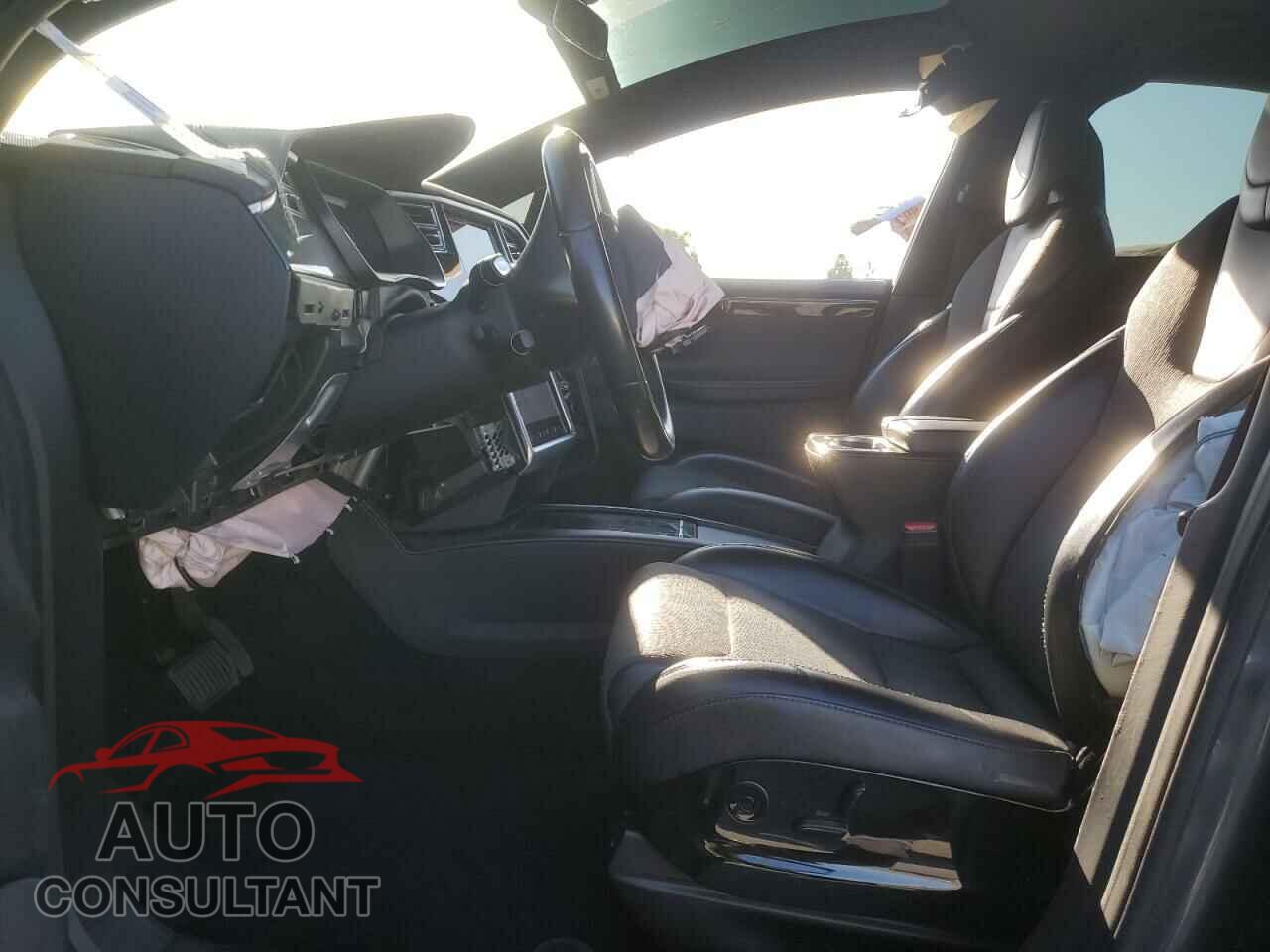 TESLA MODEL X 2016 - 5YJXCBE2XGF004967