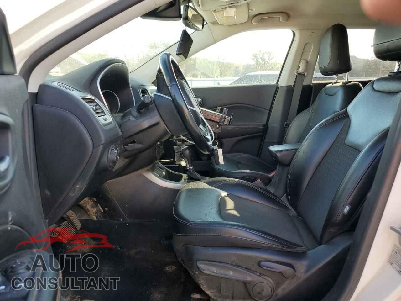 JEEP COMPASS 2019 - 3C4NJCBB6KT802044
