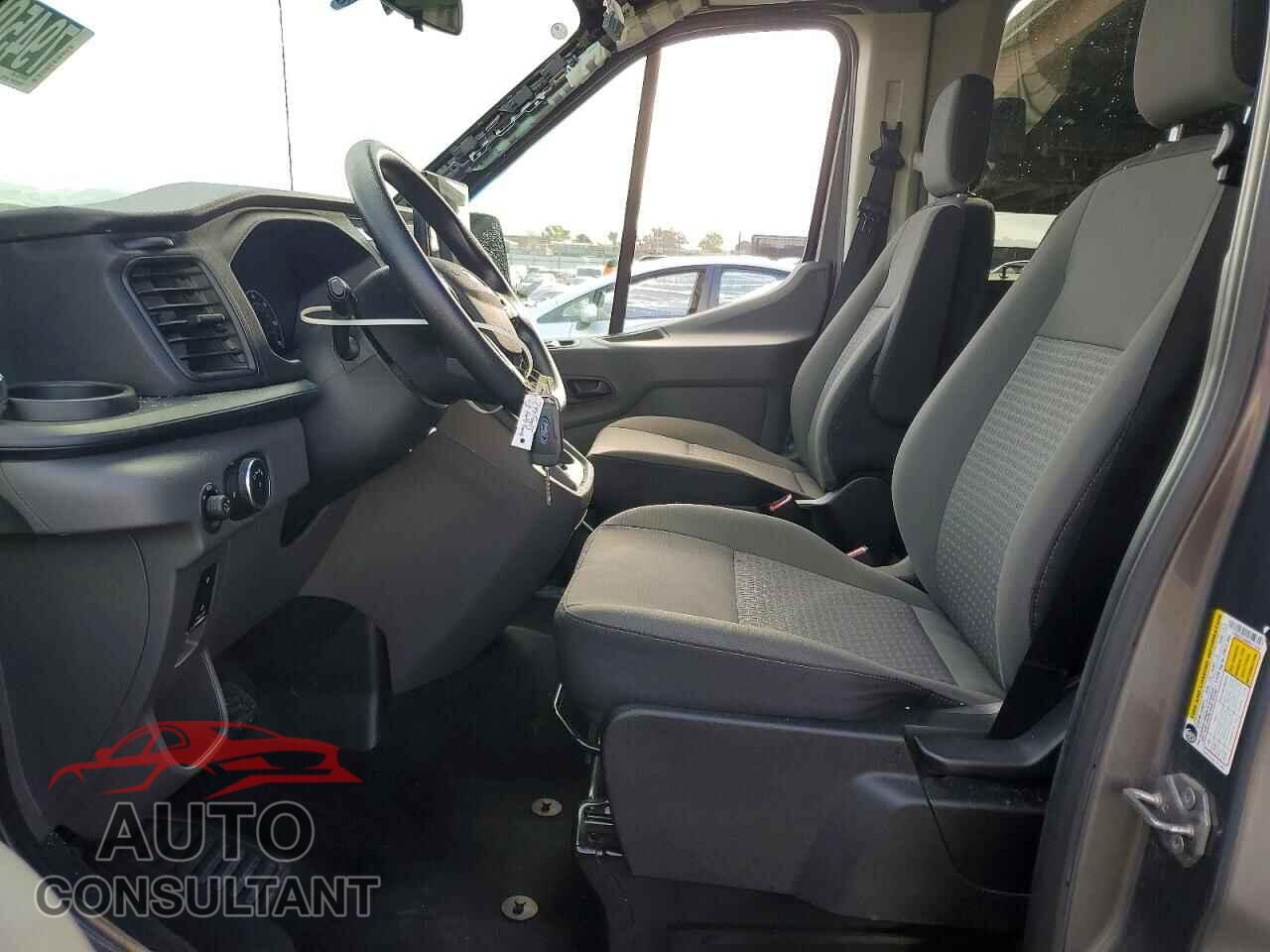 FORD TRANSIT 2024 - 1FBAX2C86RKA77846