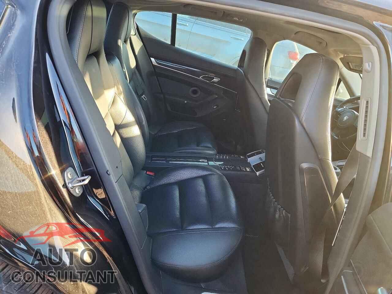 PORSCHE PANAMERA 2014 - WP0AA2A73EL010505
