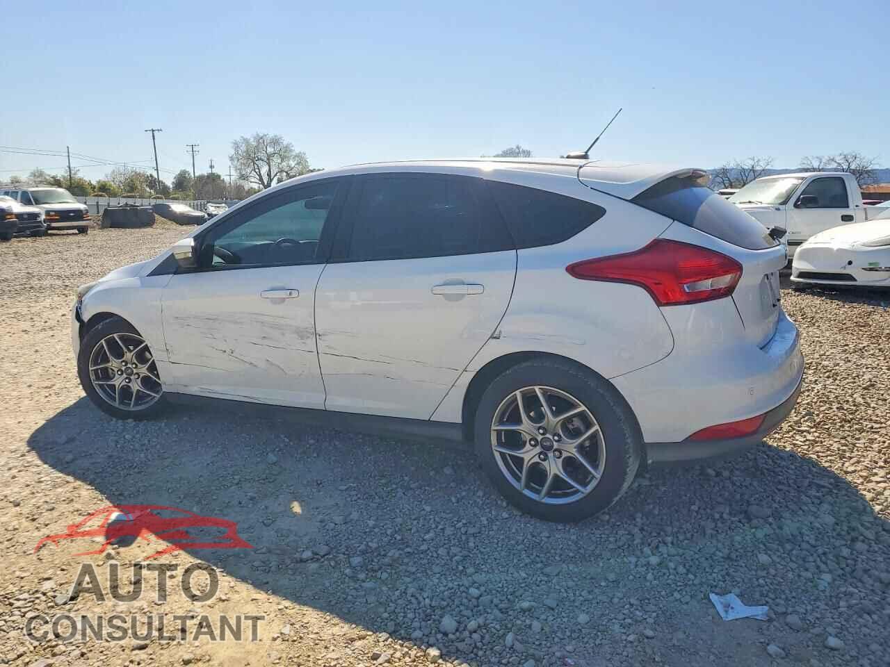 FORD FOCUS 2015 - 1FADP3K25FL314995