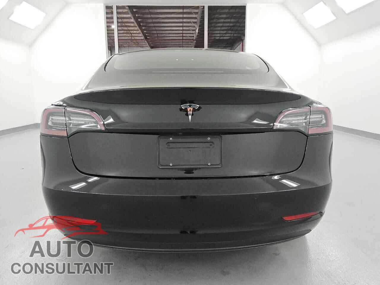 TESLA MODEL 3 2022 - 5YJ3E1EA2NF287615