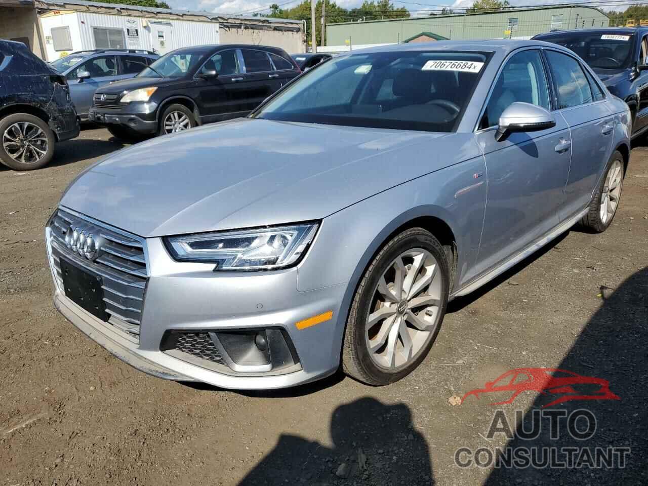 AUDI A4 2019 - WAUENAF44KA007373