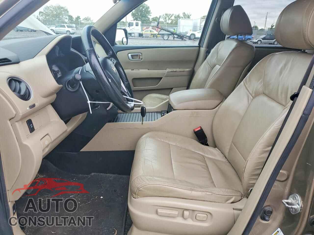 HONDA PILOT 2011 - 5FNYF4H59BB079455