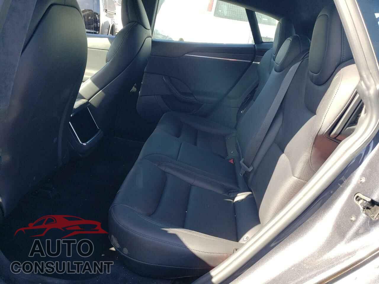 TESLA MODEL S 2021 - 5YJSA1E56MF439677