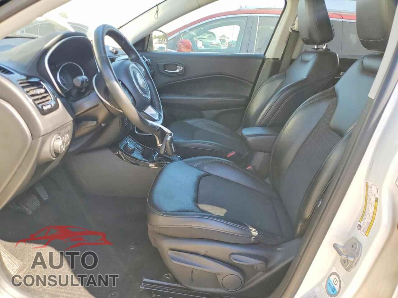 JEEP COMPASS 2019 - 3C4NJDBB8KT598465