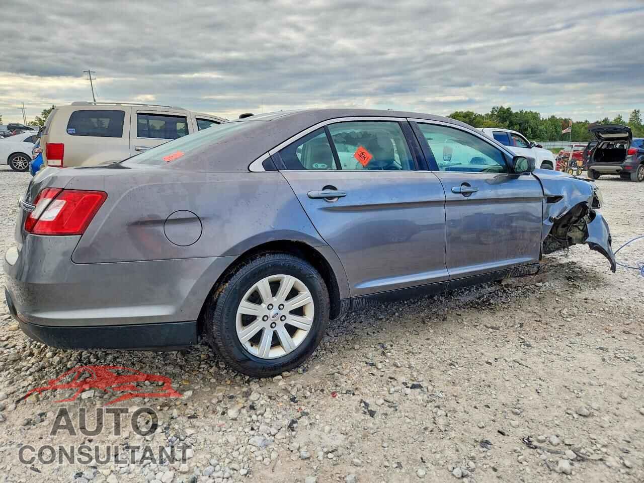 FORD TAURUS 2011 - 1FAHP2DW1BG182526
