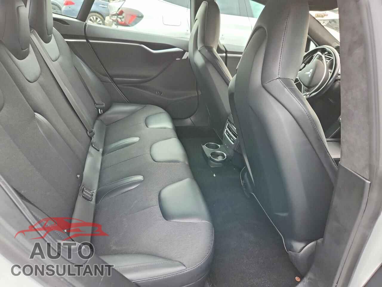 TESLA MODEL S 2016 - 5YJSA1E25GF160912