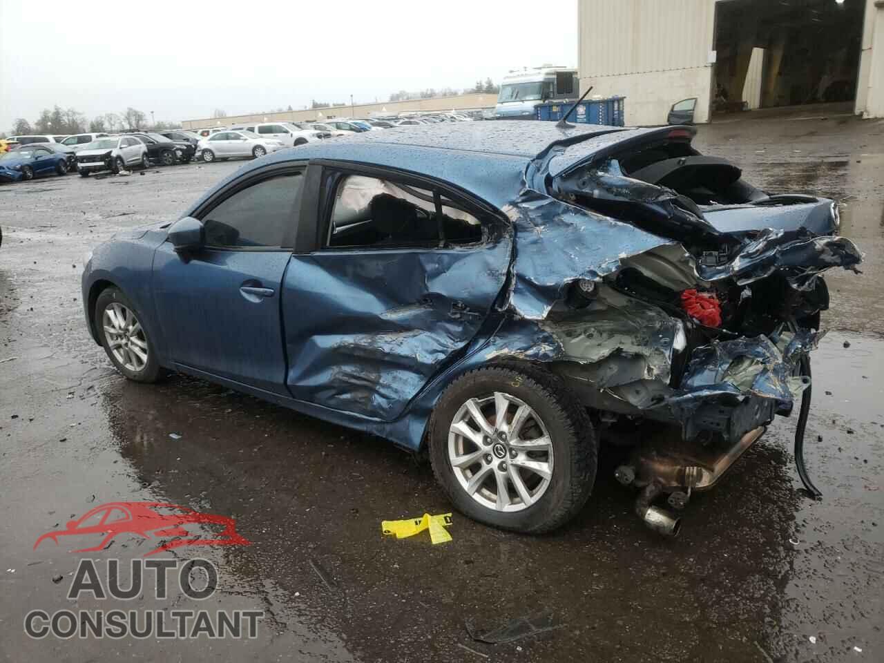 MAZDA 3 2018 - 3MZBN1K74JM217363