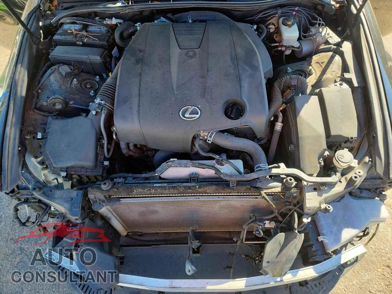 LEXUS IS 2015 - JTHBF1D22F5055505