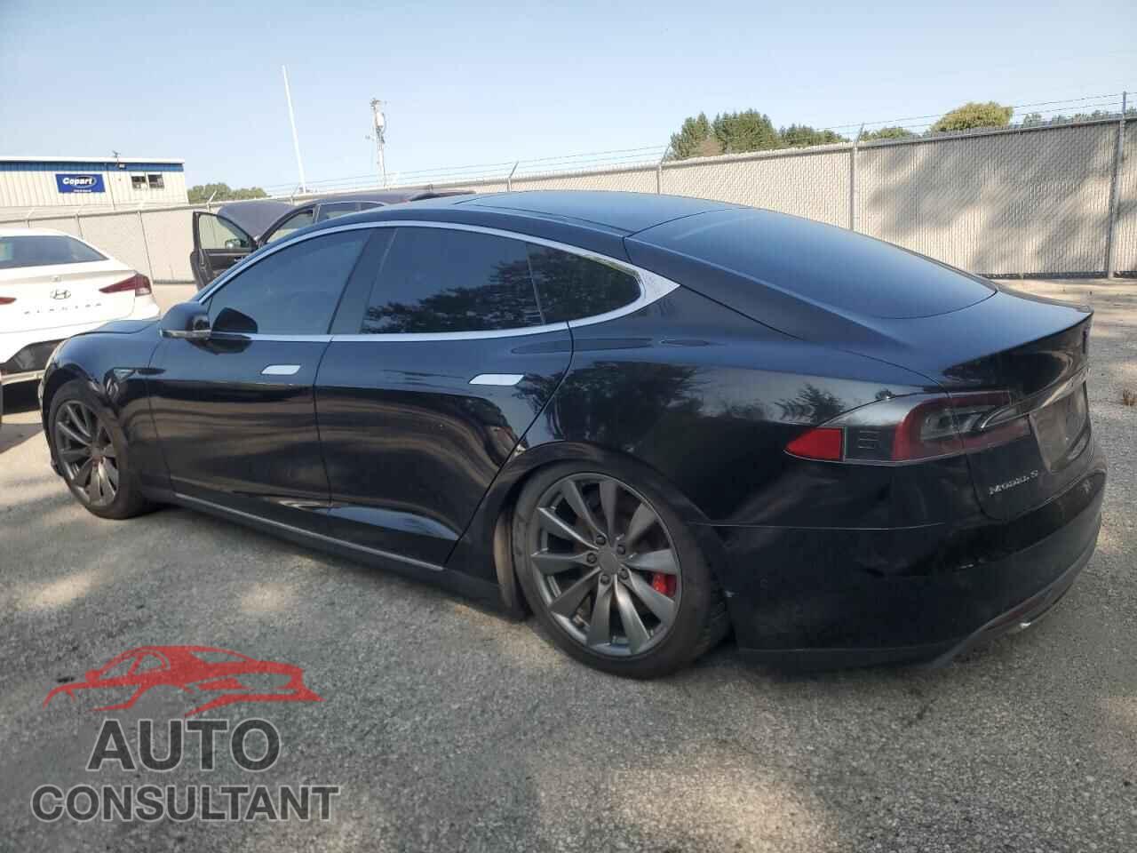 TESLA MODEL S 2015 - 5YJSA1H44FF082098