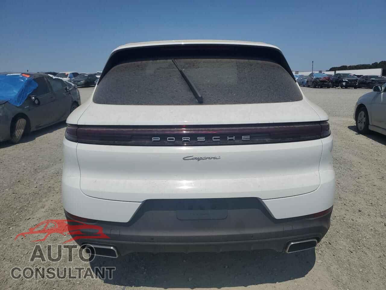 PORSCHE CAYENNE 2024 - WP1AA2AY6RDA12143