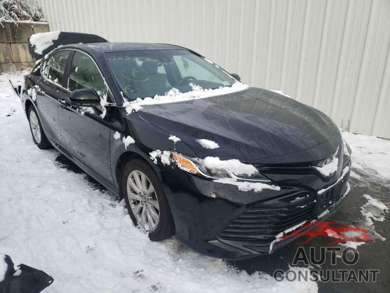TOYOTA CAMRY 2018 - 4T1B11HK2JU025456
