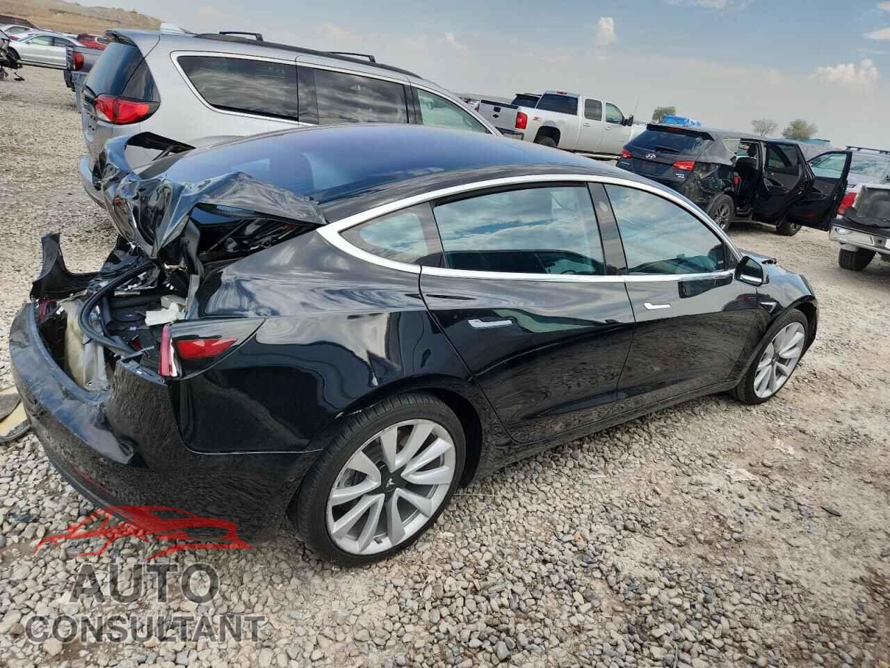 TESLA MODEL 3 2018 - 5YJ3E1EA9JF046645