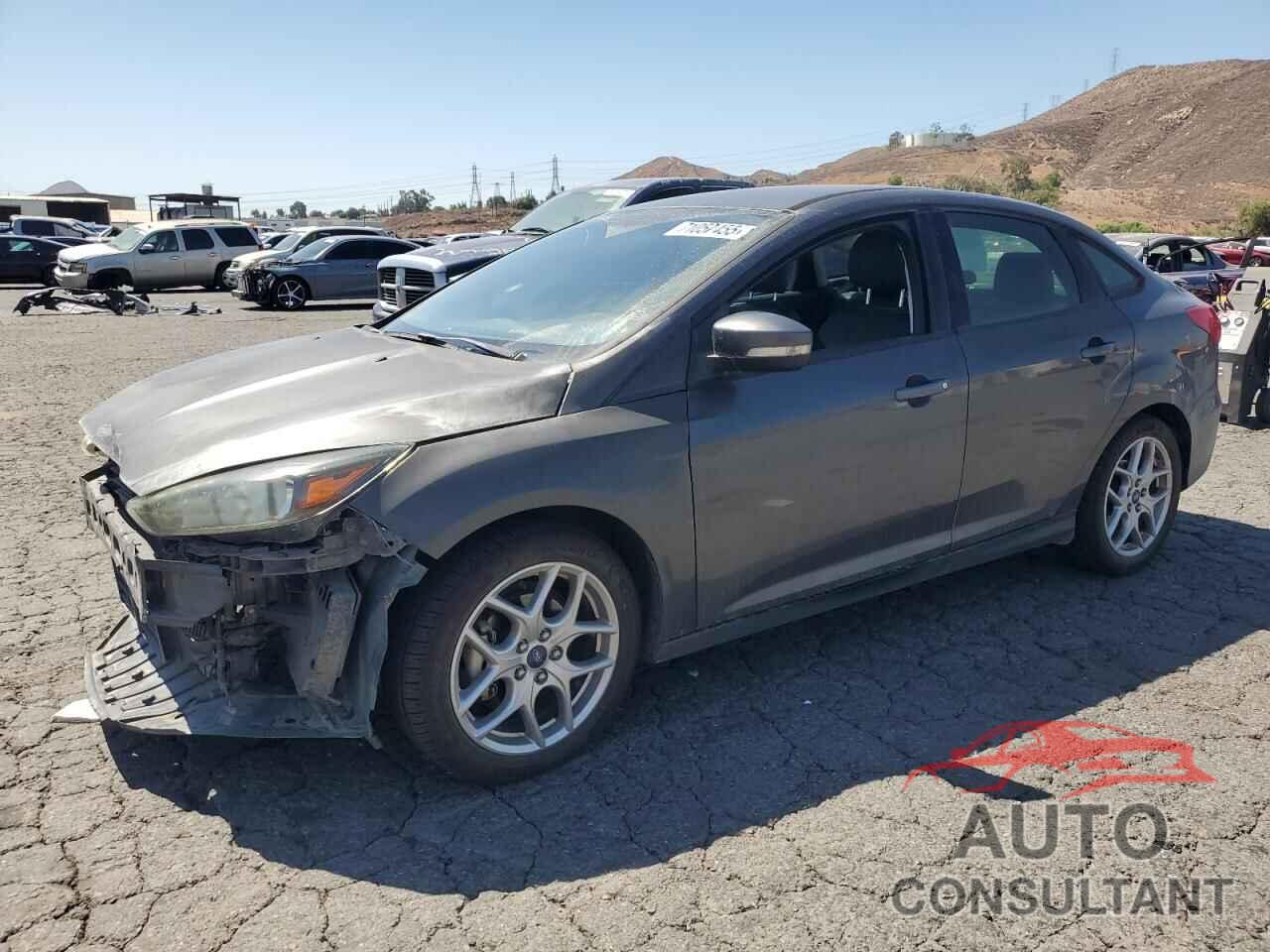 FORD FOCUS 2015 - 1FADP3F21FL319119