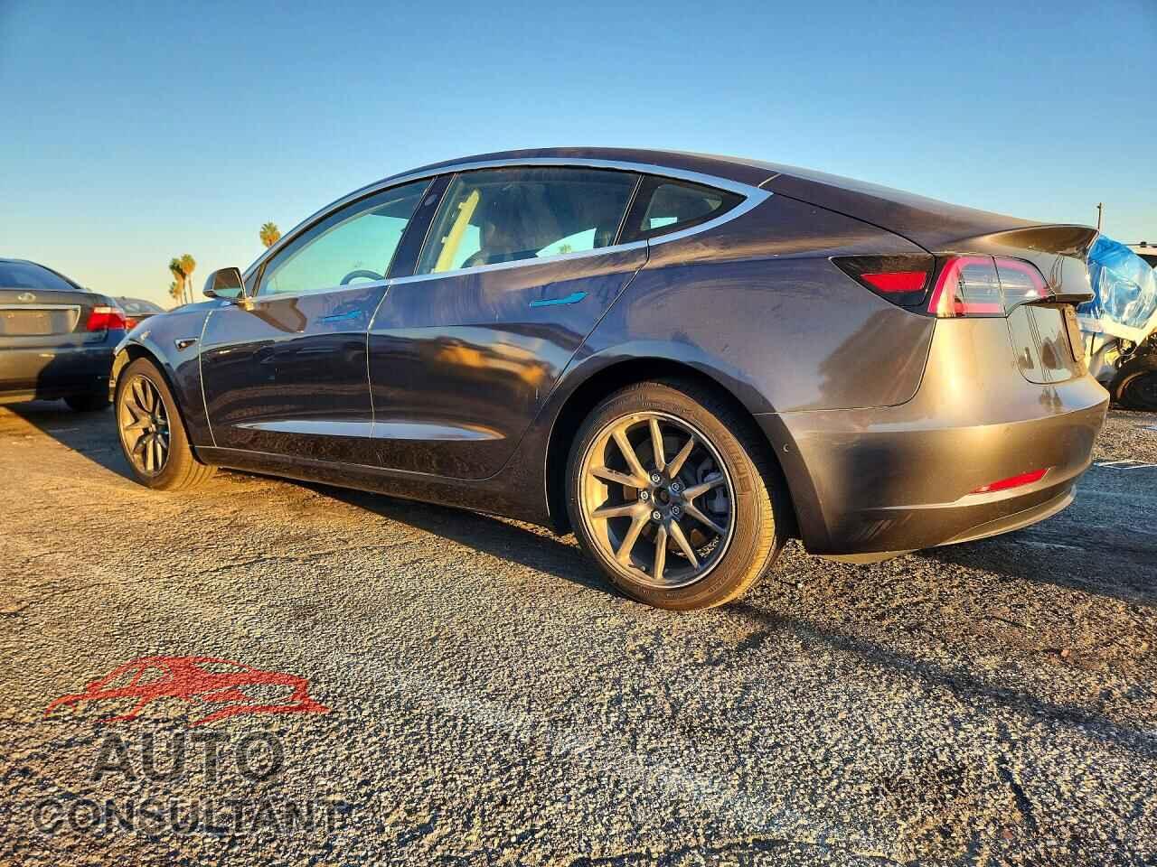 TESLA MODEL 3 2020 - 5YJ3E1EBXLF649583