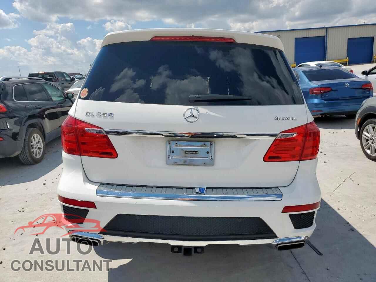 MERCEDES-BENZ GL-CLASS 2015 - 4JGDF7DEXFA529095