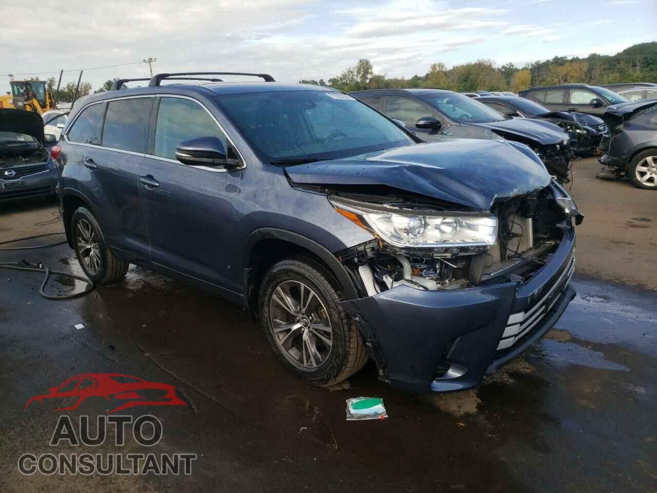 TOYOTA HIGHLANDER 2018 - 5TDBZRFH7JS855342