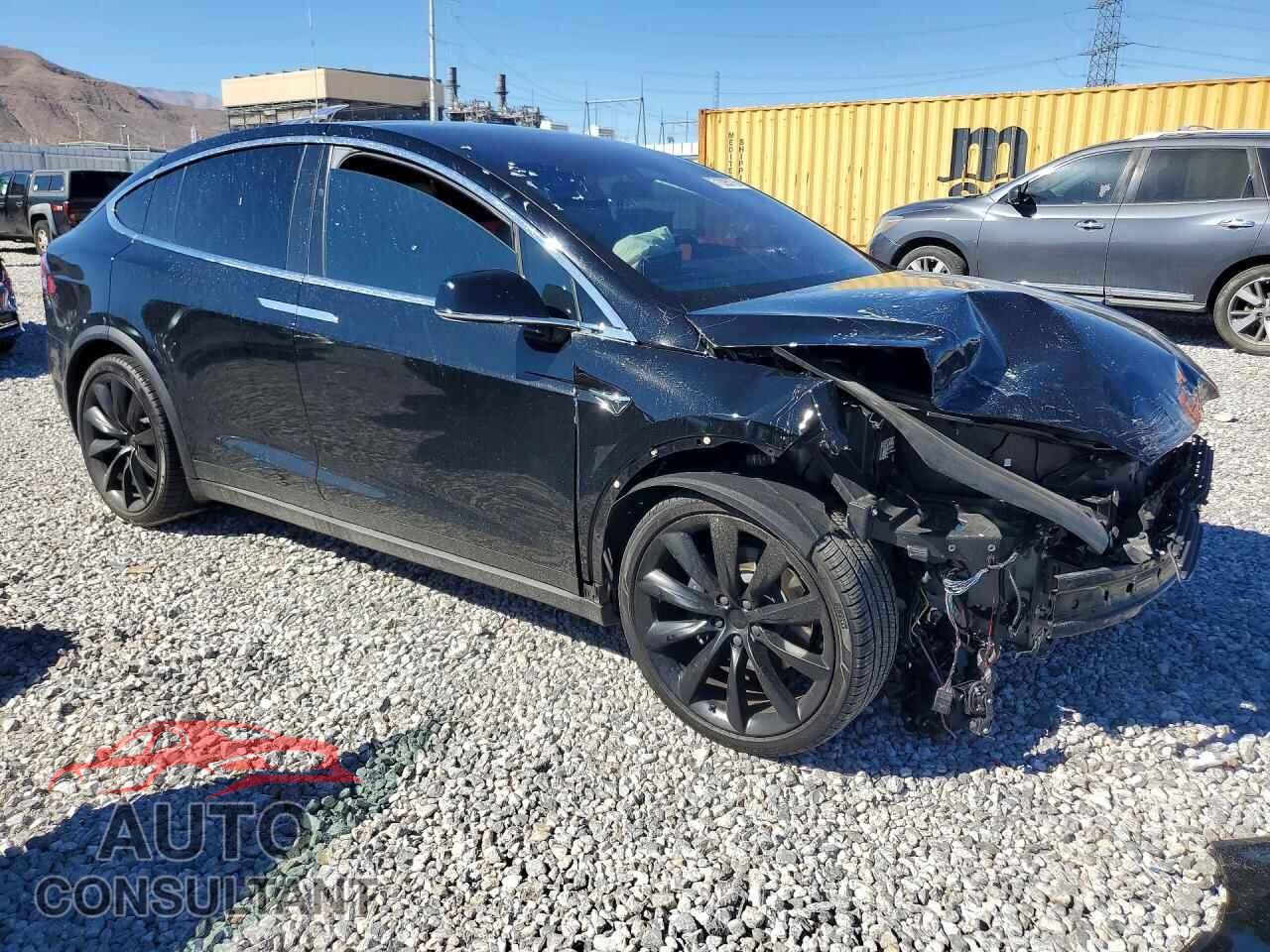 TESLA MODEL X 2020 - 5YJXCBE2XLF240335