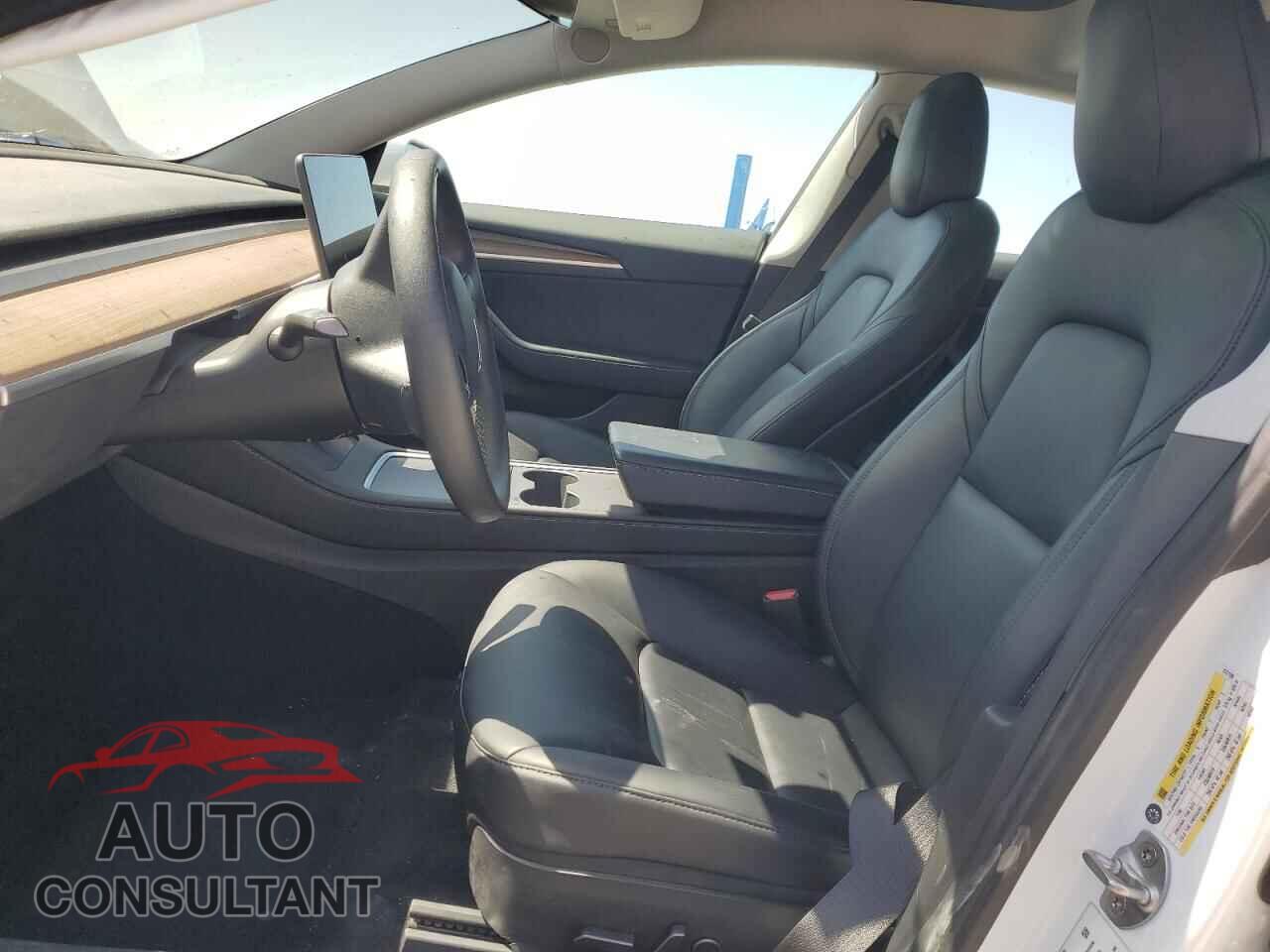 TESLA MODEL 3 2021 - 5YJ3E1EA8MF072108