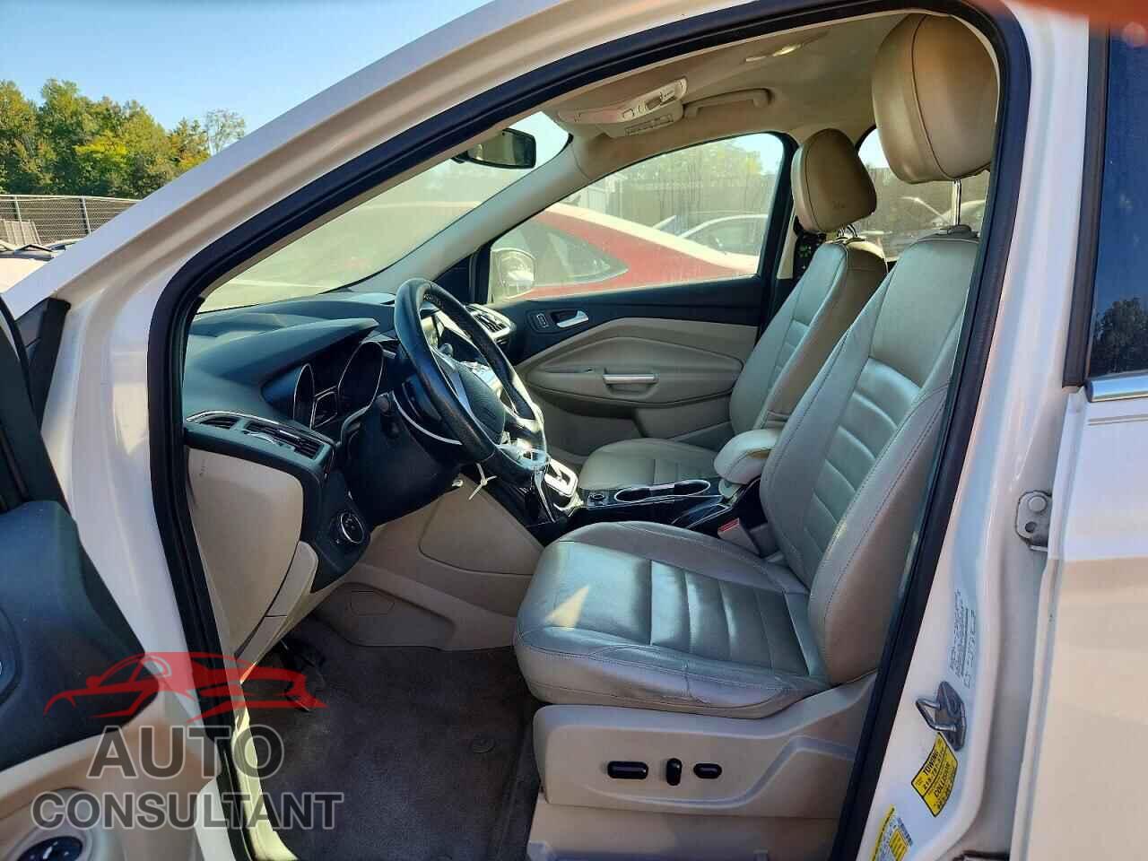FORD ESCAPE 2014 - 1FMCU9J9XEUC15268