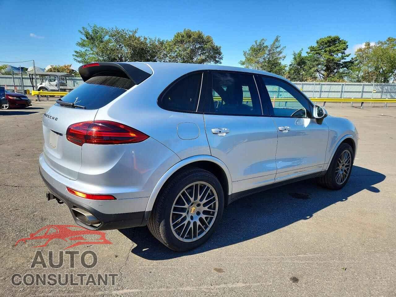 PORSCHE CAYENNE 2018 - WP1AA2A25JKA06295