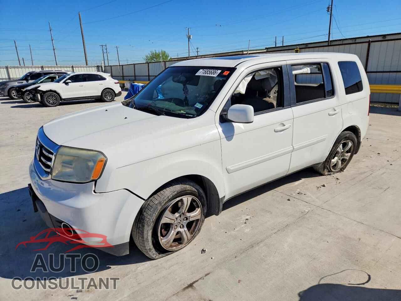 HONDA PILOT 2015 - 5FNYF3H79FB007060