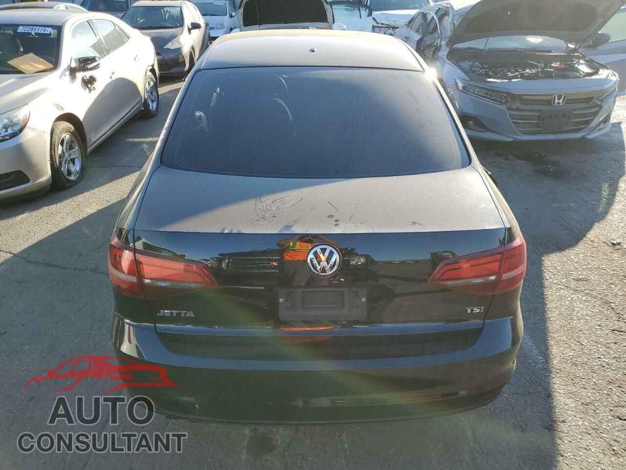 VOLKSWAGEN JETTA 2017 - 3VW2B7AJXHM287002