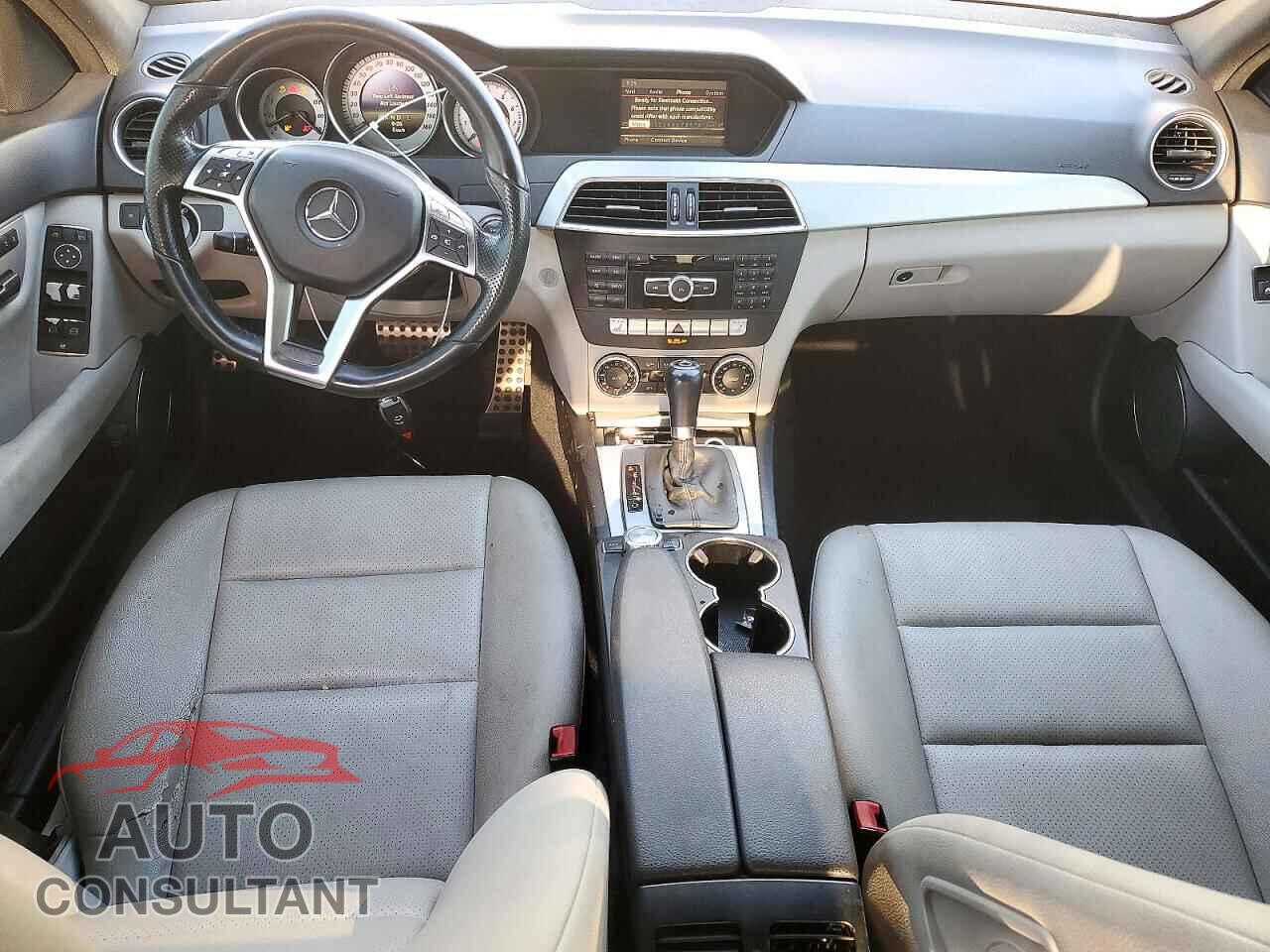 MERCEDES-BENZ C-CLASS 2014 - WDDGF4HB3EA953447