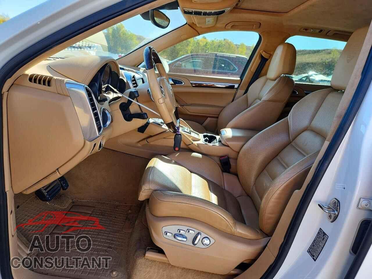 PORSCHE CAYENNE 2012 - WP1AC2A27CLA84701