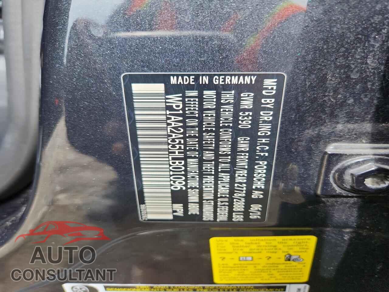 PORSCHE MACAN 2017 - WP1AA2A55HLB01096