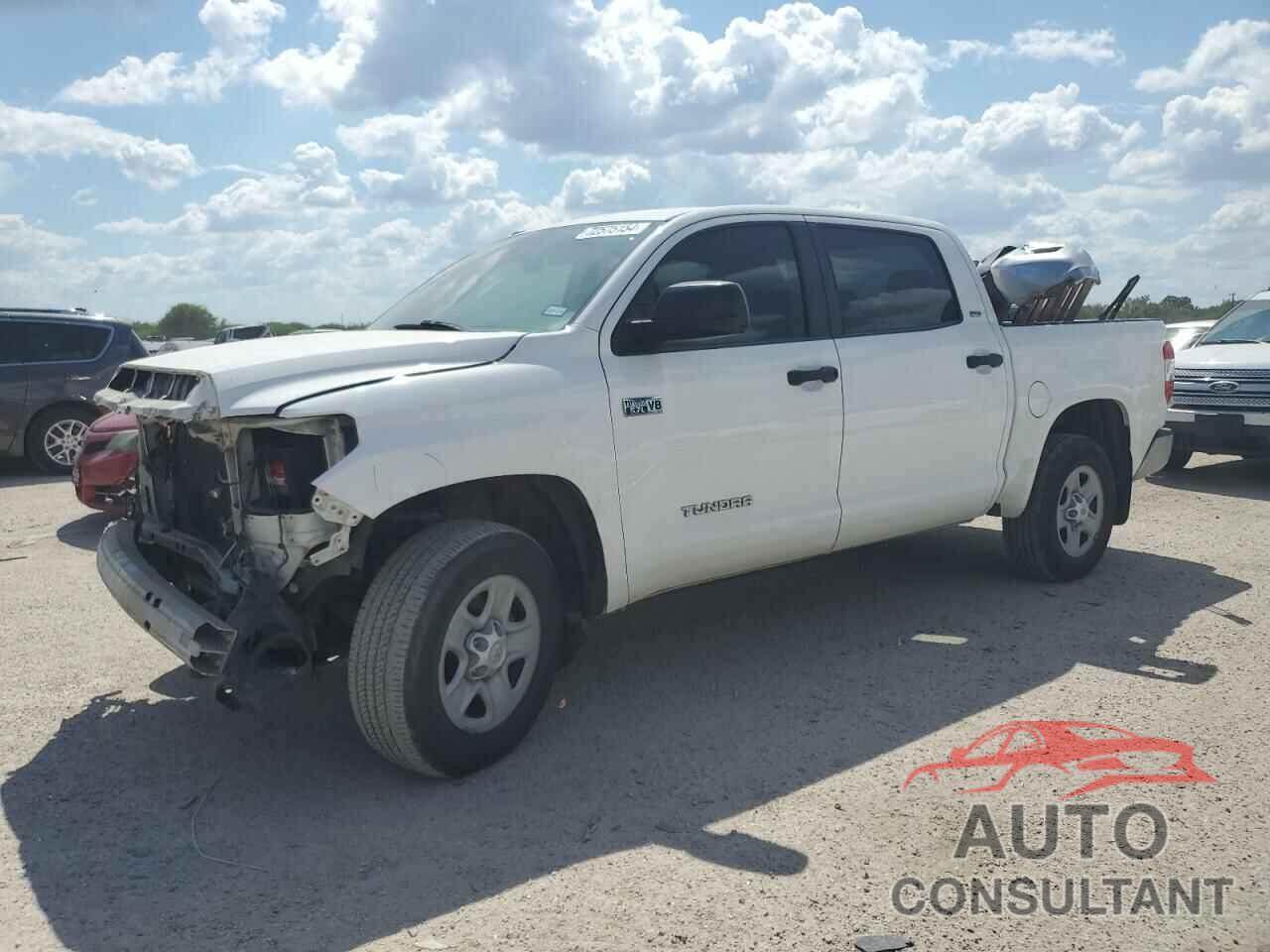 TOYOTA TUNDRA 2017 - 5TFDW5F13HX640915