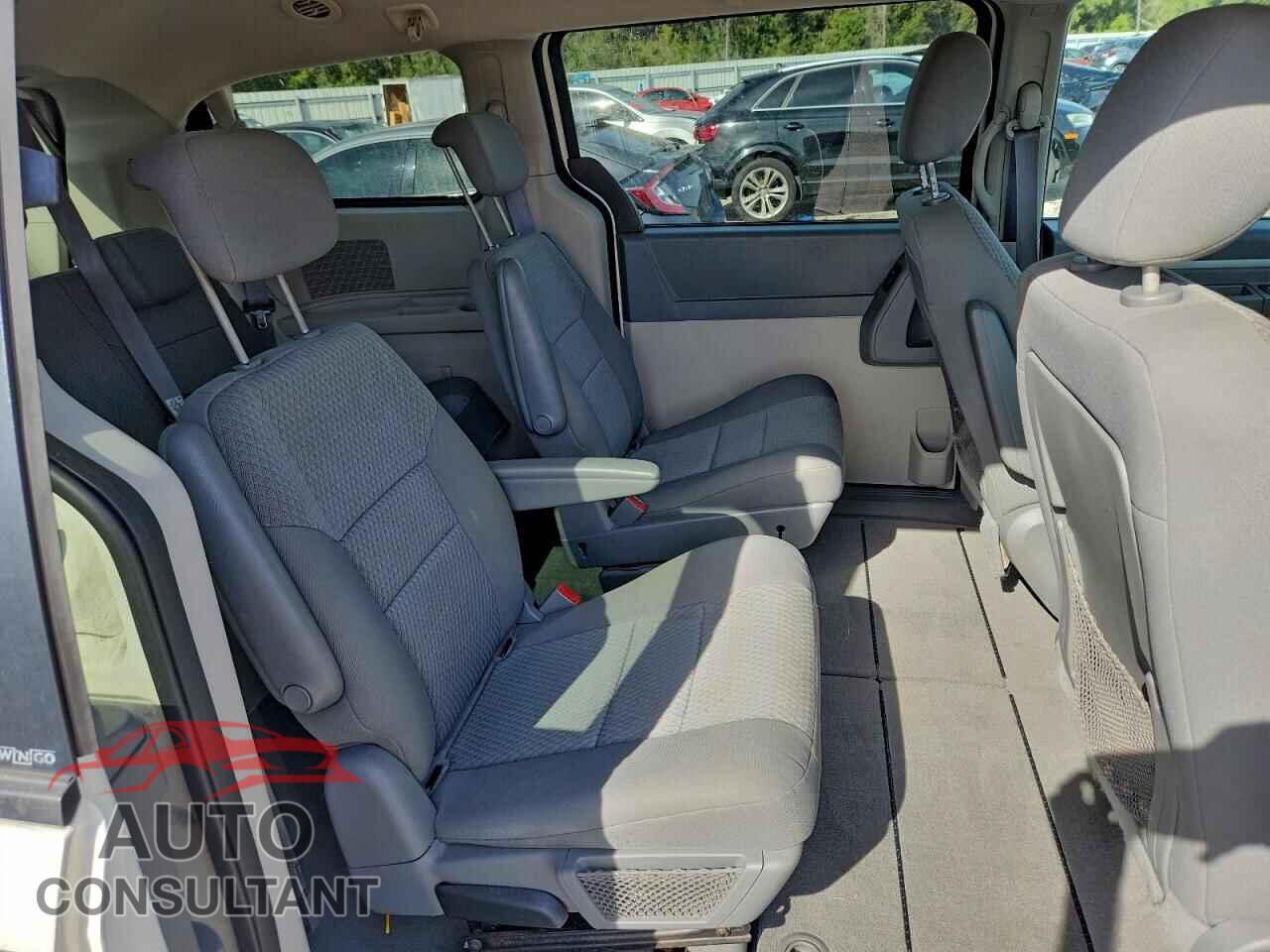 DODGE CARAVAN 2010 - 2D4RN4DE9AR115907