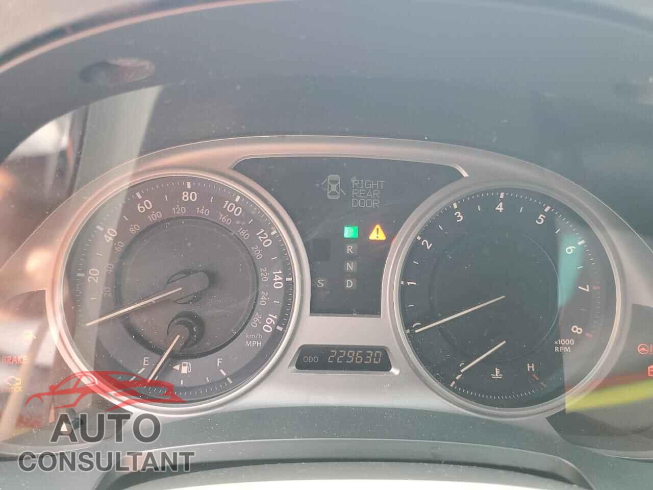 LEXUS IS 2010 - JTHCF5C2XA5042314