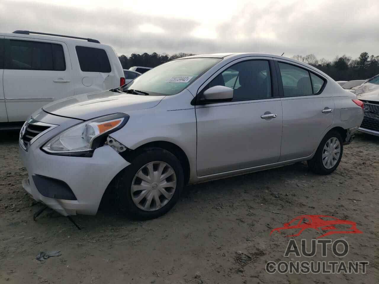 NISSAN VERSA 2018 - 3N1CN7APXJK400129