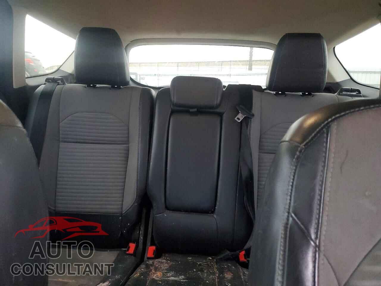 FORD ESCAPE 2017 - 1FMCU0JD0HUB40942