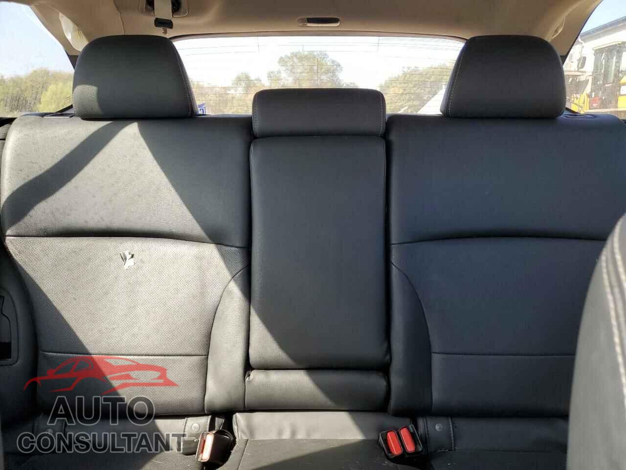 SUBARU OUTBACK 2016 - 4S4BSBLC7G3311224
