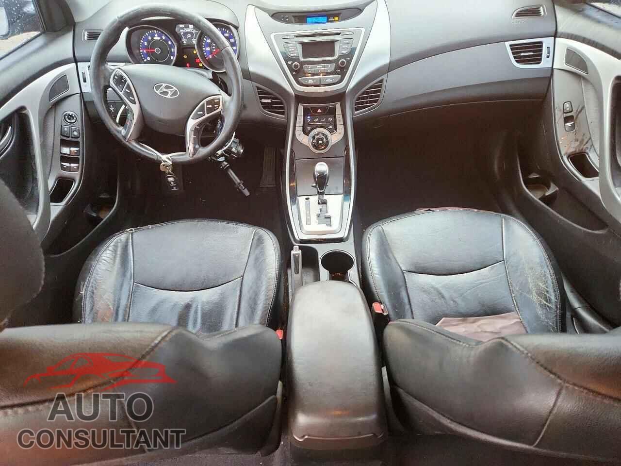 HYUNDAI ELANTRA 2013 - 5NPDH4AE1DH291886